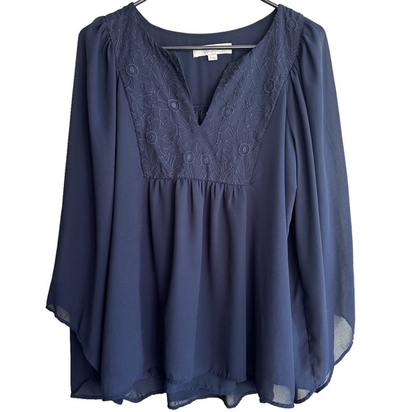LOFT Navy Blouse Medium - Picture 2 of 7